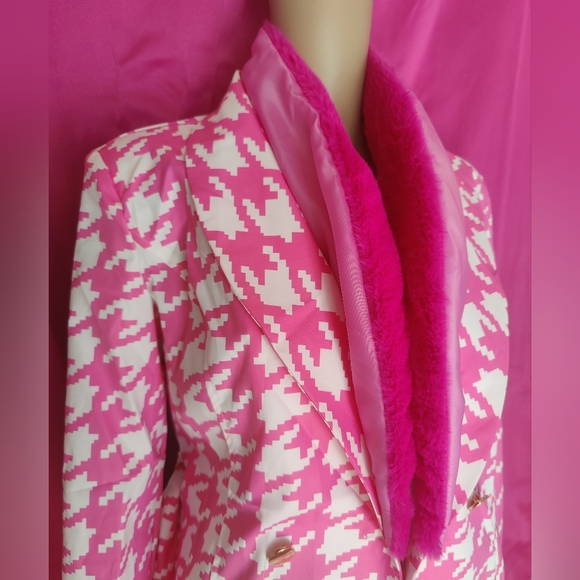 Fur Raincoat - Picture 5 of 10